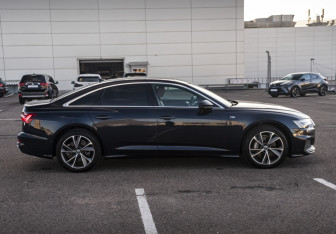 Подержанный автомобиль Audi A6 Sedan 2020 года (4 фото)