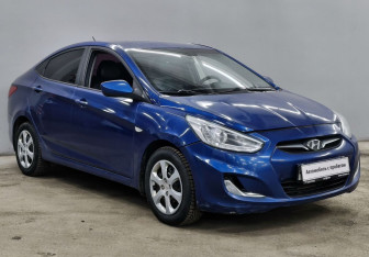 Подержанный автомобиль Hyundai Solaris Sedan 2013 года (3 фото)