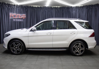 Подержанный автомобиль Mercedes-Benz GLE 2016 года (8 фото)