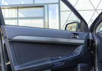 Подержанный автомобиль Mitsubishi Lancer Sedan 2008 года (13 фото)