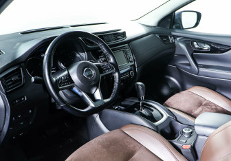 Подержанный автомобиль Nissan Qashqai 2020 года (11 фото)