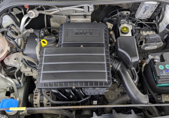 Подержанный автомобиль Skoda Rapid Liftback 2021 года (9 фото)