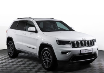 Подержанный автомобиль Jeep Grand Cherokee 2018 года (3 фото)