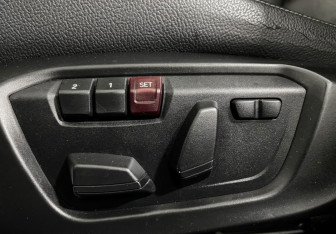 Подержанный автомобиль BMW X4 2016 года (17 фото)