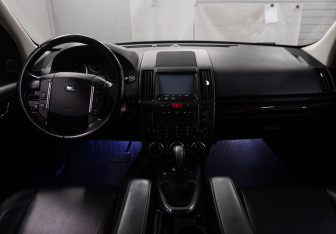 Подержанный автомобиль Land Rover Freelander 2011 года (12 фото)