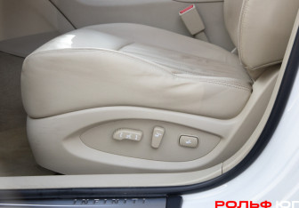Подержанный автомобиль Infiniti EX 2008 года (18 фото)