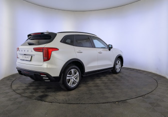 Подержанный автомобиль Haval Jolion 2024 года (5 фото)