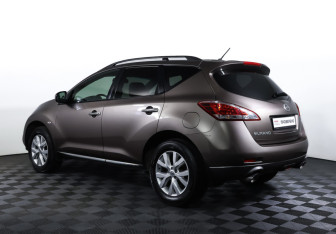 Подержанный автомобиль Nissan Murano Suv 2014 года (7 фото)