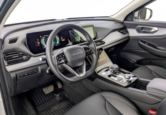 Подержанный автомобиль BAIC X7 2024 года (16 фото)