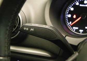 Подержанный автомобиль Audi A3 Sedan 2016 года (10 фото)