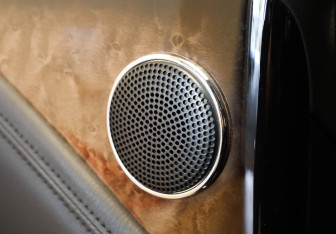 Подержанный автомобиль Infiniti QX80 2014 года (17 фото)