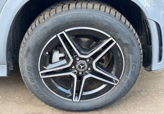 Подержанный автомобиль Mercedes-Benz GLE 2021 года (16 фото)