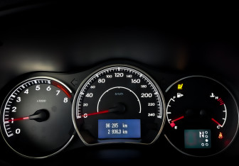 Подержанный автомобиль Renault Koleos 2013 года (13 фото)