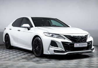 Подержанный автомобиль Toyota Camry Sedan 2019 года (3 фото)