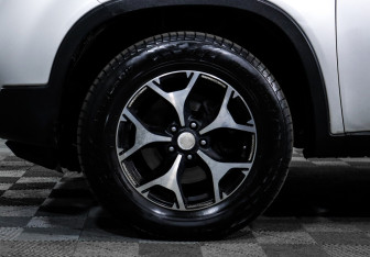 Подержанный автомобиль Kia Sorento 2011 года (10 фото)