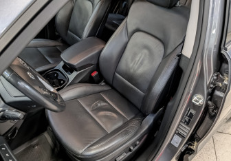 Подержанный автомобиль Hyundai Santa Fe 2014 года (20 фото)