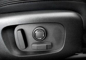 Подержанный автомобиль Land Rover Range Rover Sport 2021 года (24 фото)