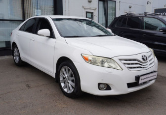 Подержанный автомобиль Toyota Camry Sedan 2011 года (3 фото)