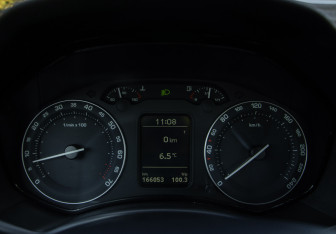 Подержанный автомобиль Skoda Octavia Liftback 2008 года (9 фото)