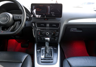 Подержанный автомобиль Audi Q5 2015 года (15 фото)