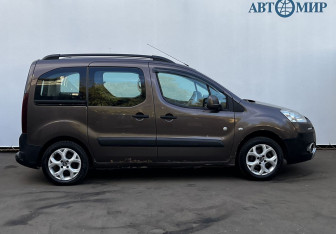 Подержанный автомобиль Peugeot Partner 2013 года (4 фото)