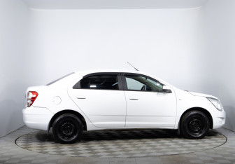 Подержанный автомобиль Ravon R4 2018 года (4 фото)