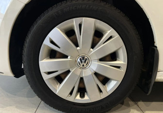 Подержанный автомобиль Volkswagen Jetta Sedan 2012 года (18 фото)