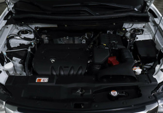 Подержанный автомобиль Mitsubishi Outlander 2014 года (5 фото)