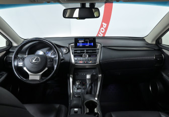 Подержанный автомобиль Lexus NX 2016 года (8 фото)