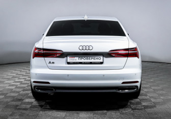 Подержанный автомобиль Audi A6 Sedan 2021 года (6 фото)