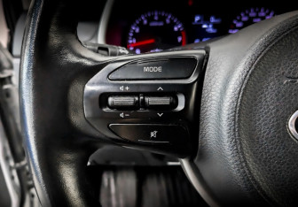 Подержанный автомобиль Kia Rio Hatchback 2021 года (25 фото)