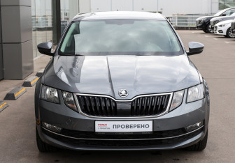 Подержанный автомобиль Skoda Octavia Liftback 2018 года (2 фото)