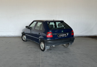 Подержанный автомобиль Skoda Felicia Hatchback 1997 года (7 фото)