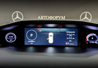 Подержанный автомобиль Changan UNI-V 2023 года (13 фото)