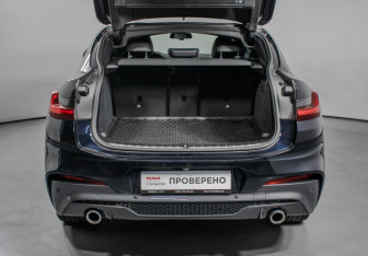 Подержанный автомобиль BMW X4 2018 года (9 фото)