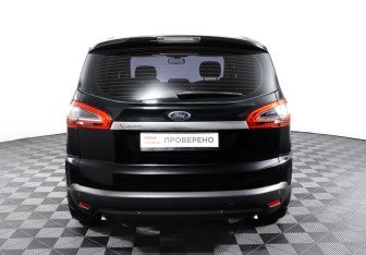 Подержанный автомобиль Ford S-MAX 2012 года (6 фото)