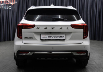 Подержанный автомобиль Haval Jolion 2021 года (6 фото)