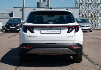 Подержанный автомобиль Hyundai Tucson 2022 года (6 фото)