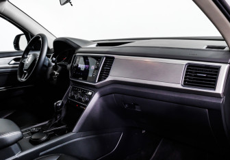 Подержанный автомобиль Volkswagen Teramont 2018 года (9 фото)