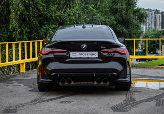 Подержанный автомобиль BMW M4 Coupe 2020 года (6 фото)