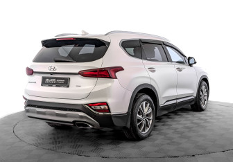 Подержанный автомобиль Hyundai Santa Fe 2020 года (5 фото)