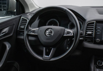 Подержанный автомобиль Skoda Karoq 2020 года (14 фото)