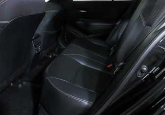 Подержанный автомобиль Toyota Corolla Sedan 2019 года (14 фото)