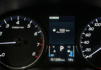 Подержанный автомобиль Mitsubishi Outlander 2012 года (17 фото)