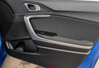 Подержанный автомобиль Kia Ceed Hatchback 2020 года (24 фото)