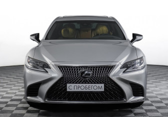 Подержанный автомобиль Lexus LS 2018 года (2 фото)