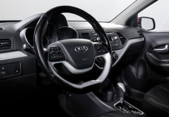 Подержанный автомобиль Kia Picanto 2015 года (14 фото)