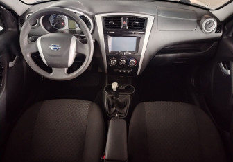Подержанный автомобиль Datsun on-DO 2016 года (13 фото)