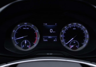 Подержанный автомобиль Skoda Karoq 2021 года (12 фото)