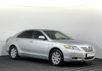 Подержанный автомобиль Toyota Camry Sedan 2007 года (3 фото)